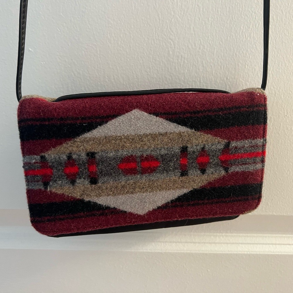 Pendleton purse/wallet - perfect for fall, new without tags